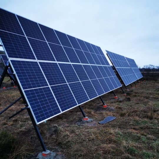 Сонячна електростанція зі змінним кутом с. Ворона