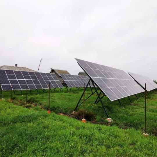 Сонячна електростанція зі змінним кутом с. Ворона