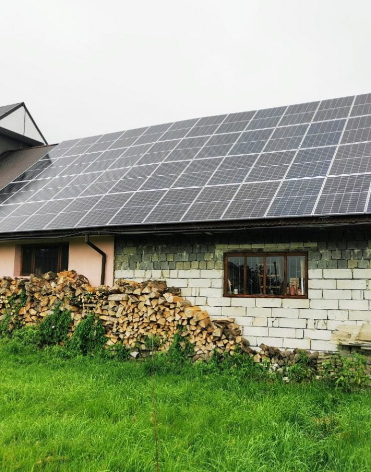 Яку сонячну електростанцію вибрати для приватного будинку?