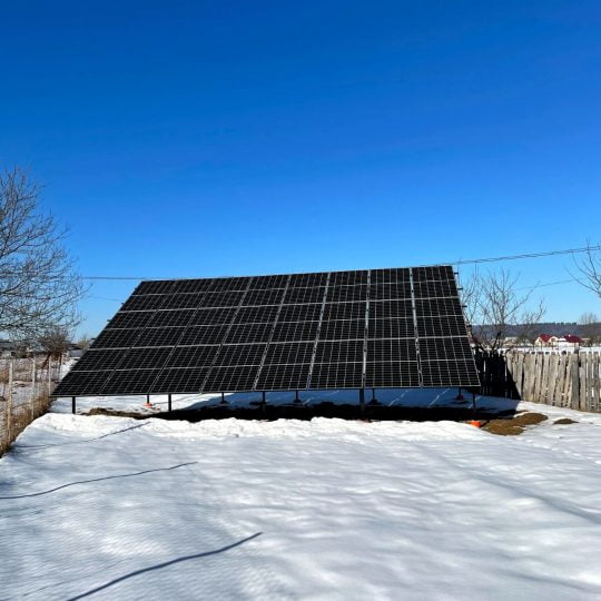 Сонячна електростанція в с. Заріччя(зима)